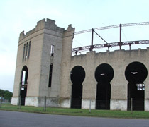 Silo 001